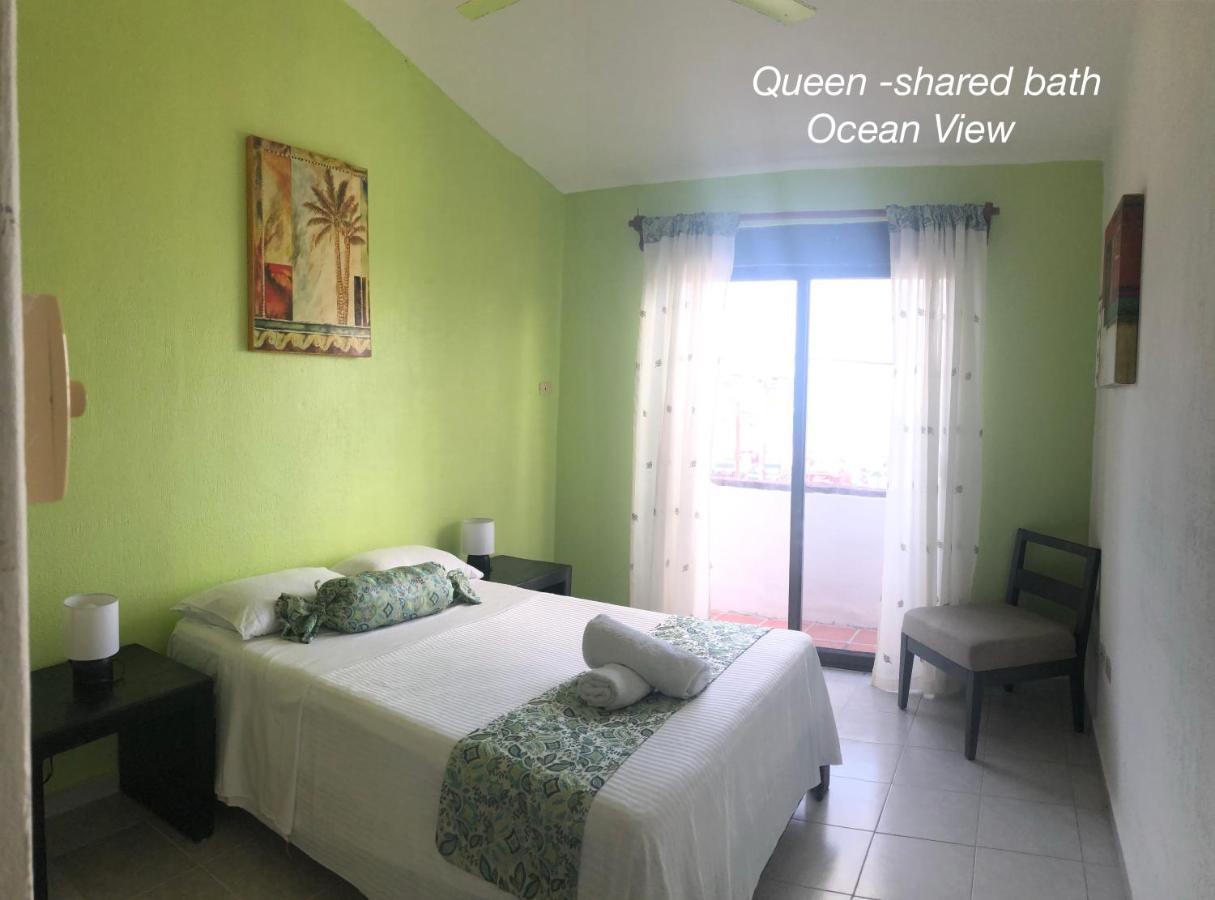 Acomodação com café da manhã  Ocean View Playa Del Nino Cancún